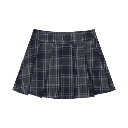 Autumn New Loose Longsleeved Sweater + Plaid Skirt + Lace Splicing Black Camisole Threepiece Suit