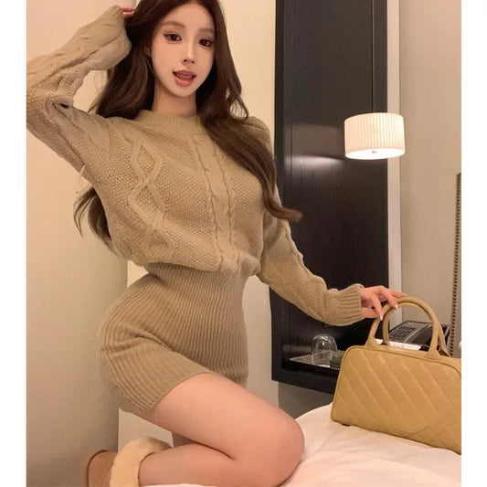 Korean Slim Thread Knitted Longsleeved Dress Winter New Oneck Color Mini Dress