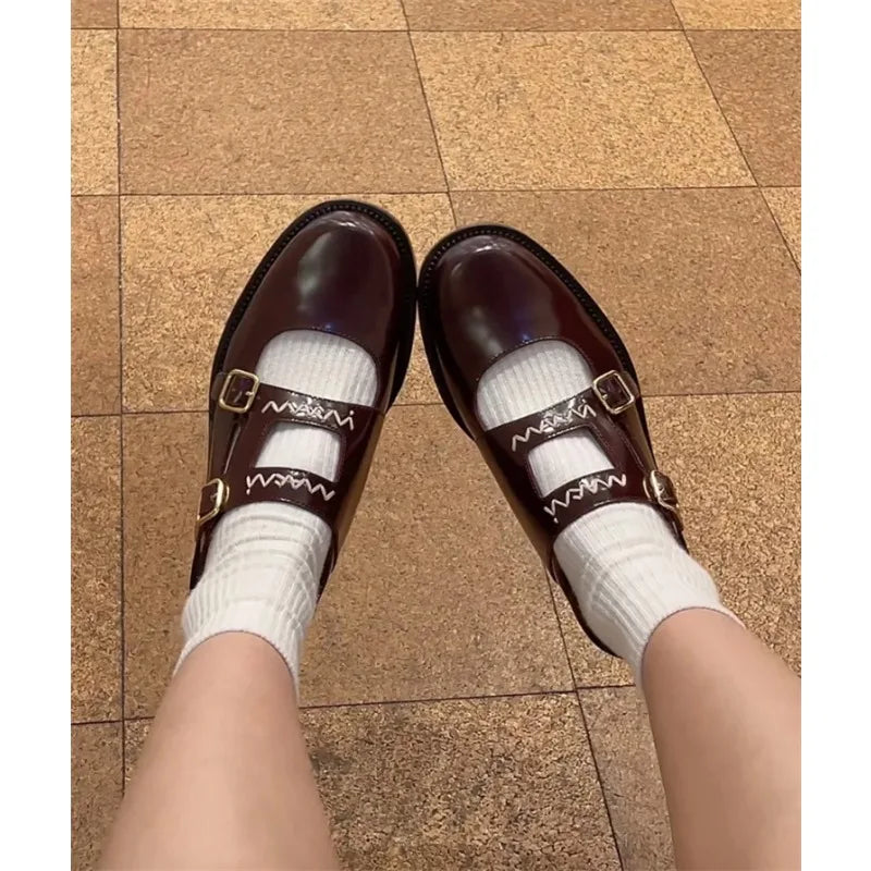 New Niche British Style Embroidered Letter Small Leather Shoes Metal Buckle Loafers Designer Shoes for