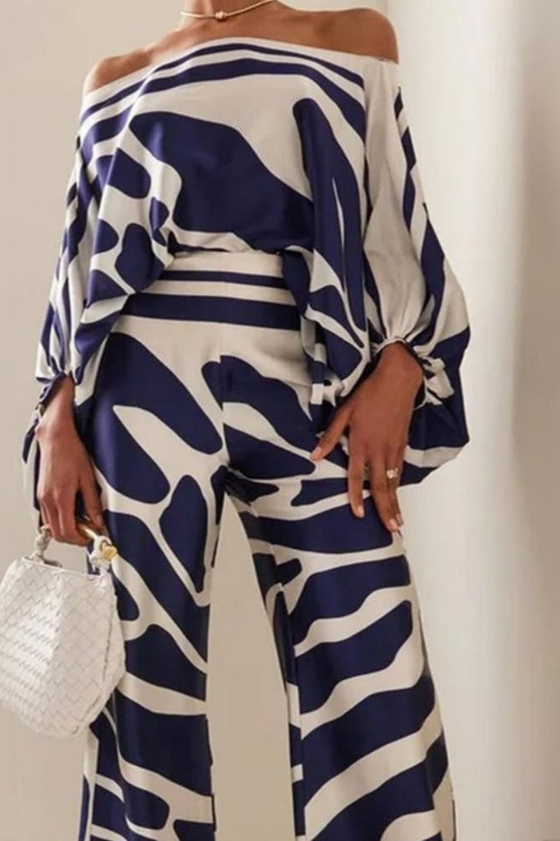 Abstract Waves Two-piece Set - Blue