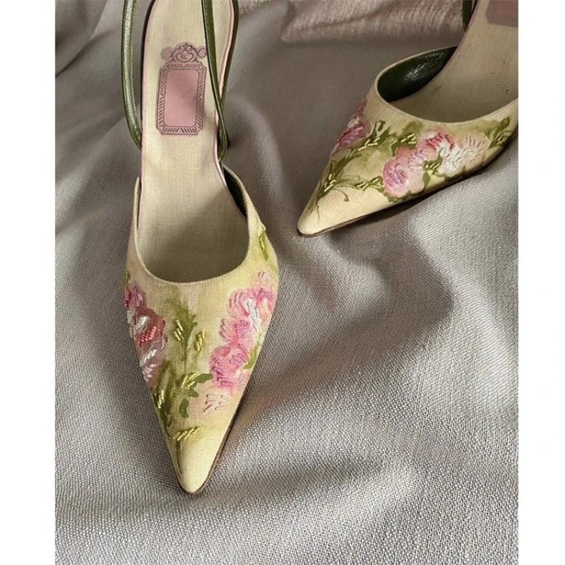 Pointed Embroidered Shoes Spring New Retro High Heels Design Pumps