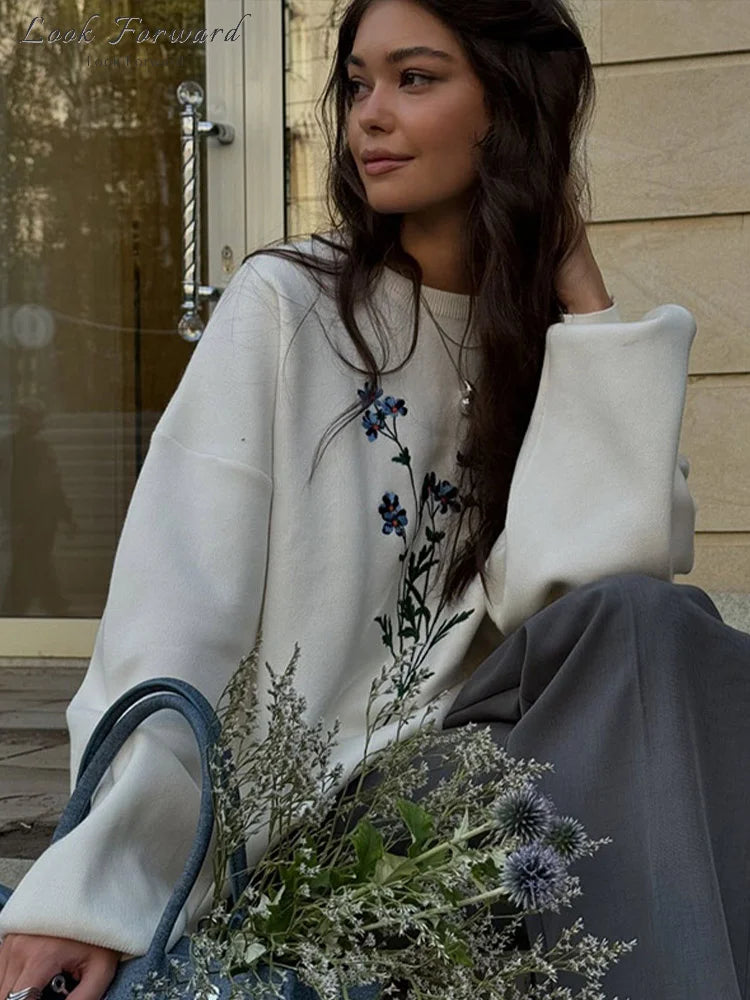 Embroidery Pullover Loose Autumn Winter O-neck Flower Sweater Female Long Sleeve Soft Knitwears Lady All-match