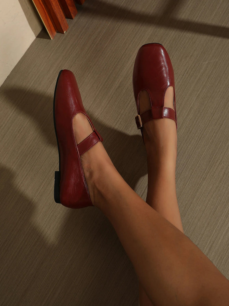 Slip on Tstrap Mary Jane Flats Comfy Round Toe Flat Shoes for Work Dressy Closed Toe Adjustable Strap Ballet Flats