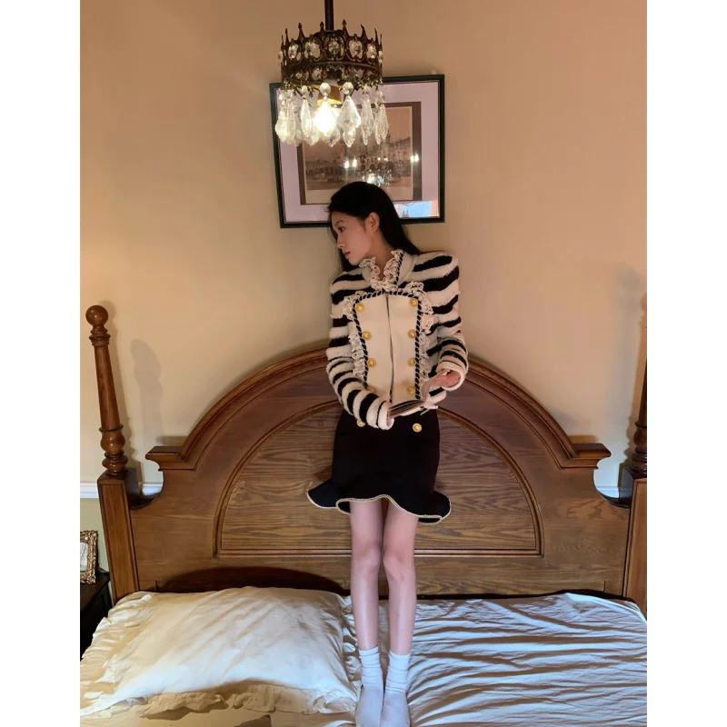Skirt Twopiece Skirt Suit Knitted Sweater Winter Chaebol Style Heavy Industry Design Stripe New Highwaisted