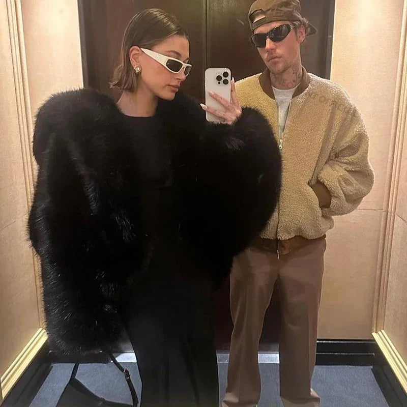 Brand Runway Iconic Hooded Batwing Faux Fur Coat Winter Hailey Bieber Shaggy Overcoat Fox Fur Jacket