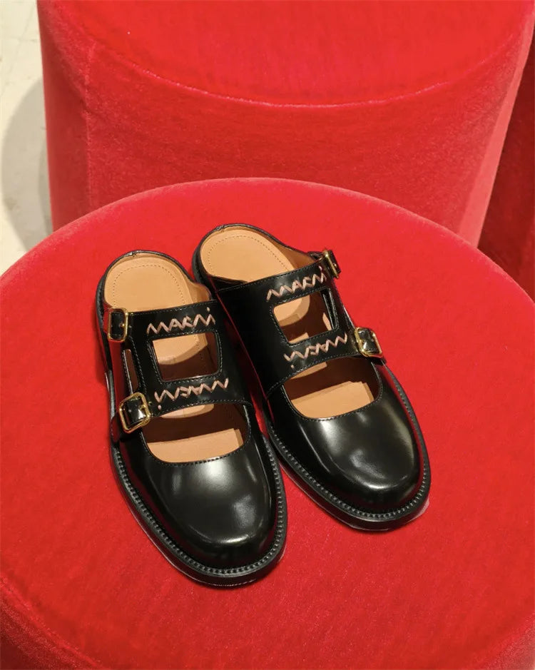 New Niche British Style Embroidered Letter Small Leather Shoes Metal Buckle Loafers Designer Shoes for
