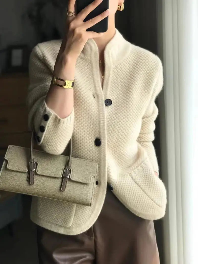 Lucille Cardigan Woman – Soft Cashmere Buttoned Sweater & Classic Cut
