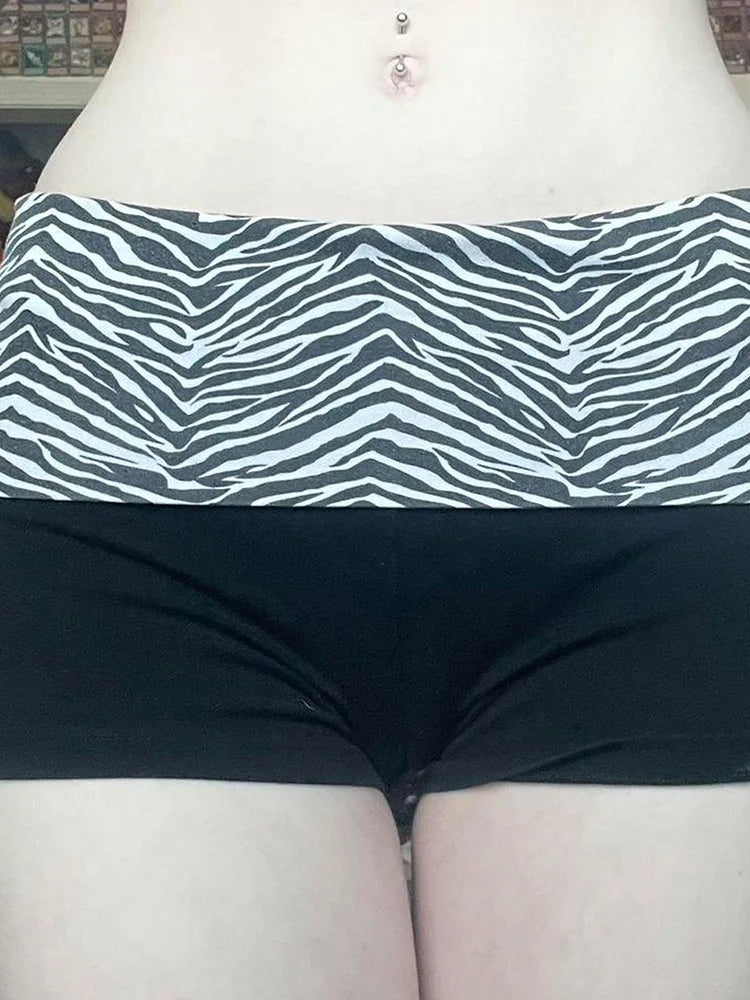 Contrast Stripe Waist Skinny Black Booty Shorts for Basic Summer Vacation Outfits