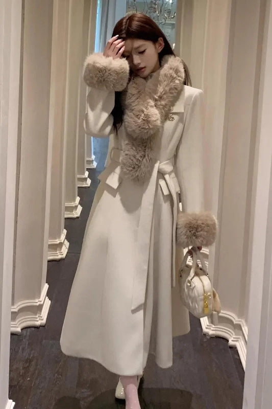 Sweet Hot Girl Large Fur Collar Woolen Coat Winter Slim Single Breasted Belt Longsleeved Coat Female Clothes