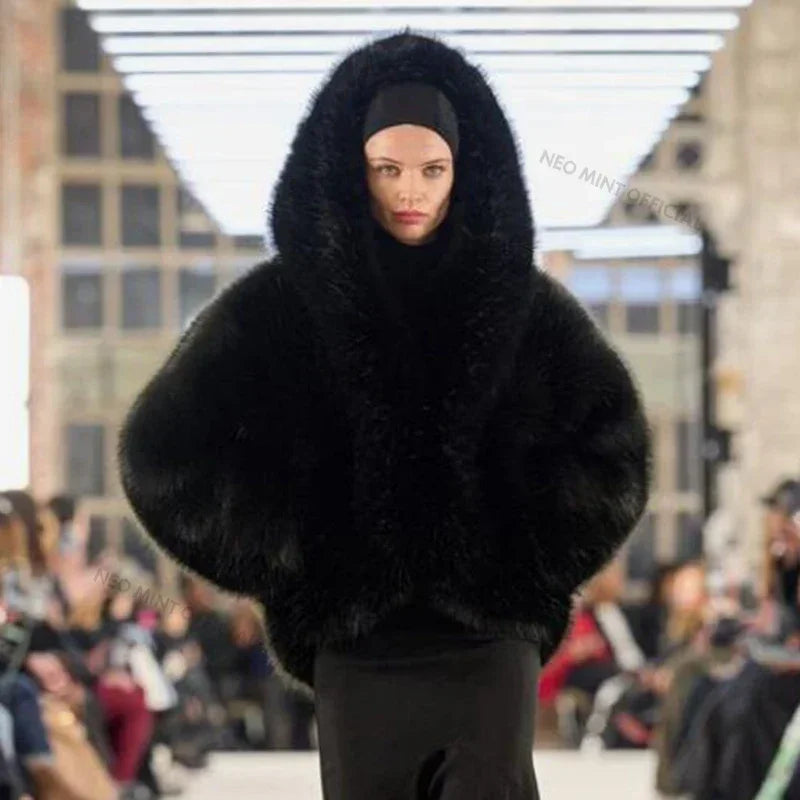 Brand Runway Iconic Hooded Batwing Faux Fur Coat Winter Hailey Bieber Shaggy Overcoat Fox Fur Jacket