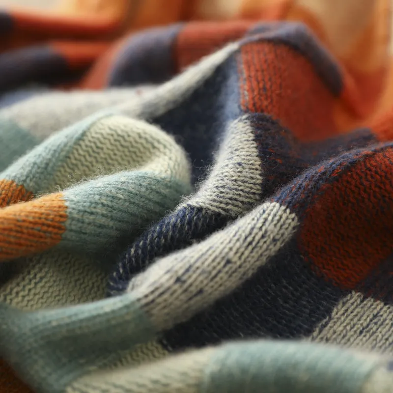 Timeless Vintage Style Pullover