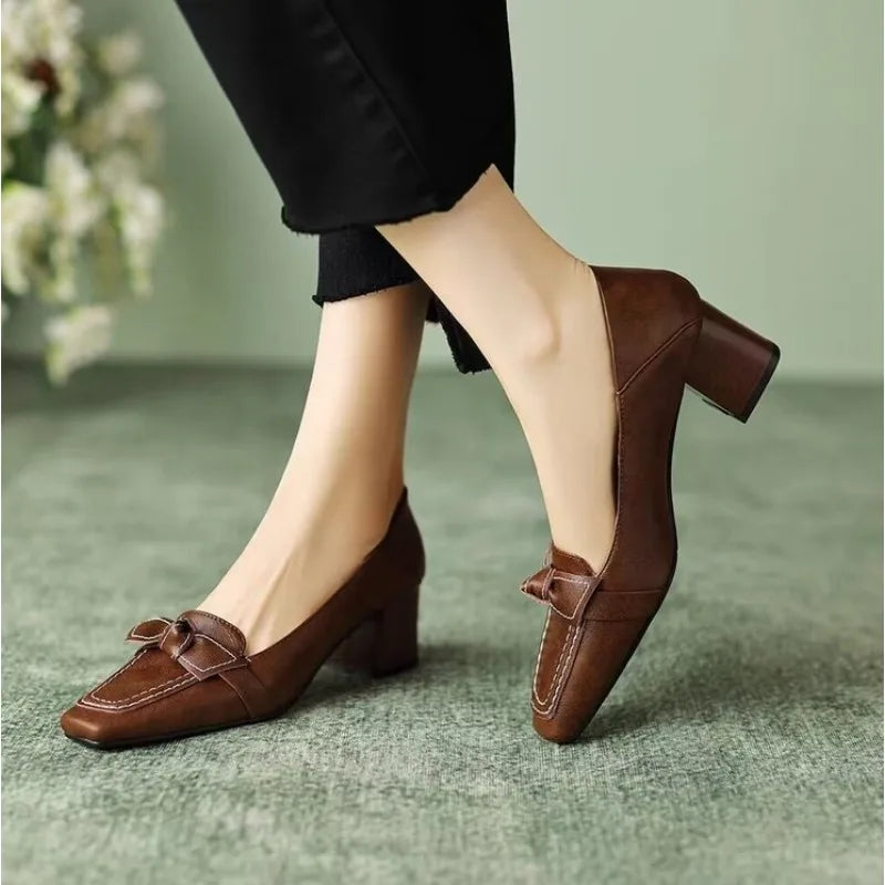 New Retro Square Toe High Heels Spring and Summer Butterfly Decorative Office Girl Midheeled Shoes