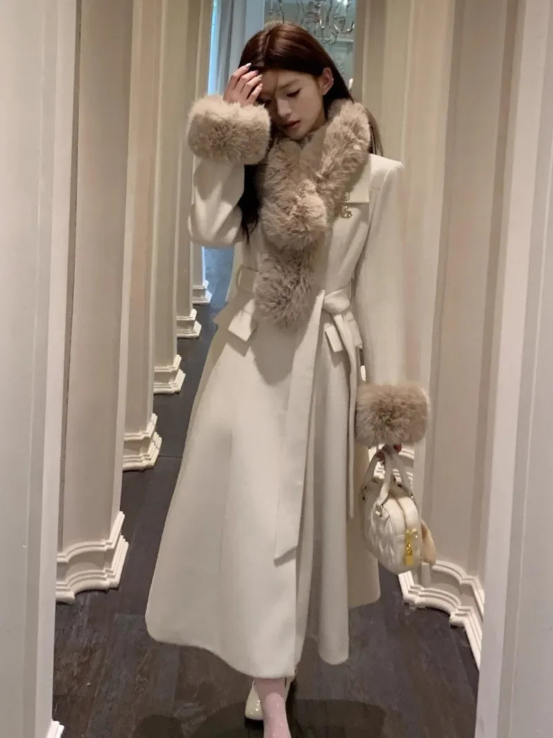 Sweet Hot Girl Large Fur Collar Woolen Coat Winter Slim Single Breasted Belt Longsleeved Coat Female Clothes
