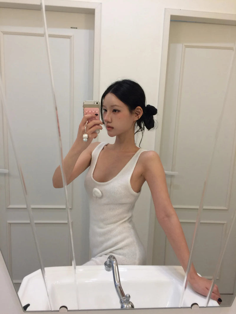 Three Dimensional Flower Knitted Vest Dress Summer New Design Looks Slim Can Be Worn in a Short Skirt
