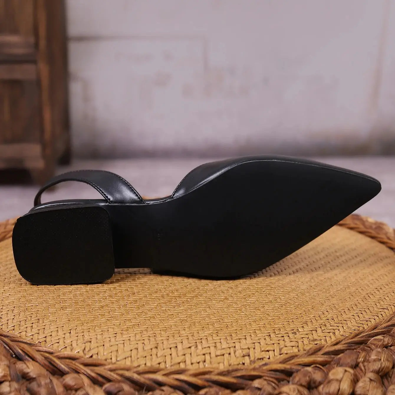 Summer New Brand Slingback Shoes Pointed Toe Shallow Slip on Mules Shoes Flat Heel Lady Vacation Slide