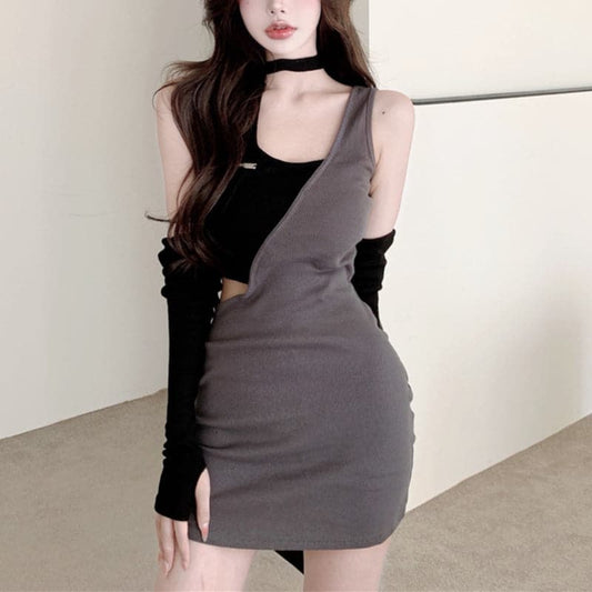 Dressbetty - Halterneck Off-shoulder Long-sleeved Mini Dress