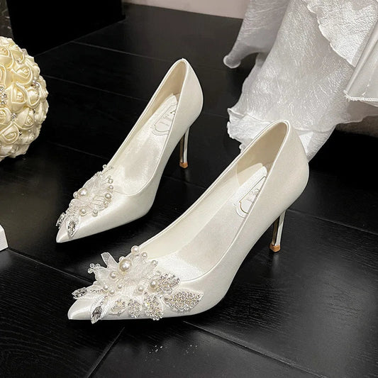 Bride Shoes Crystals Flowers Pumps New White High Heels Handembroidered Pearl Flowers Satin Lady Thin Heels