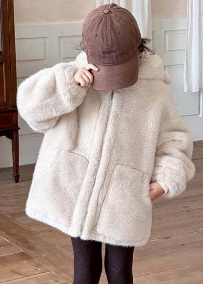 Simple Beige Zippered Pockets Mink Velvet Hoodie Coat Winter Tg014