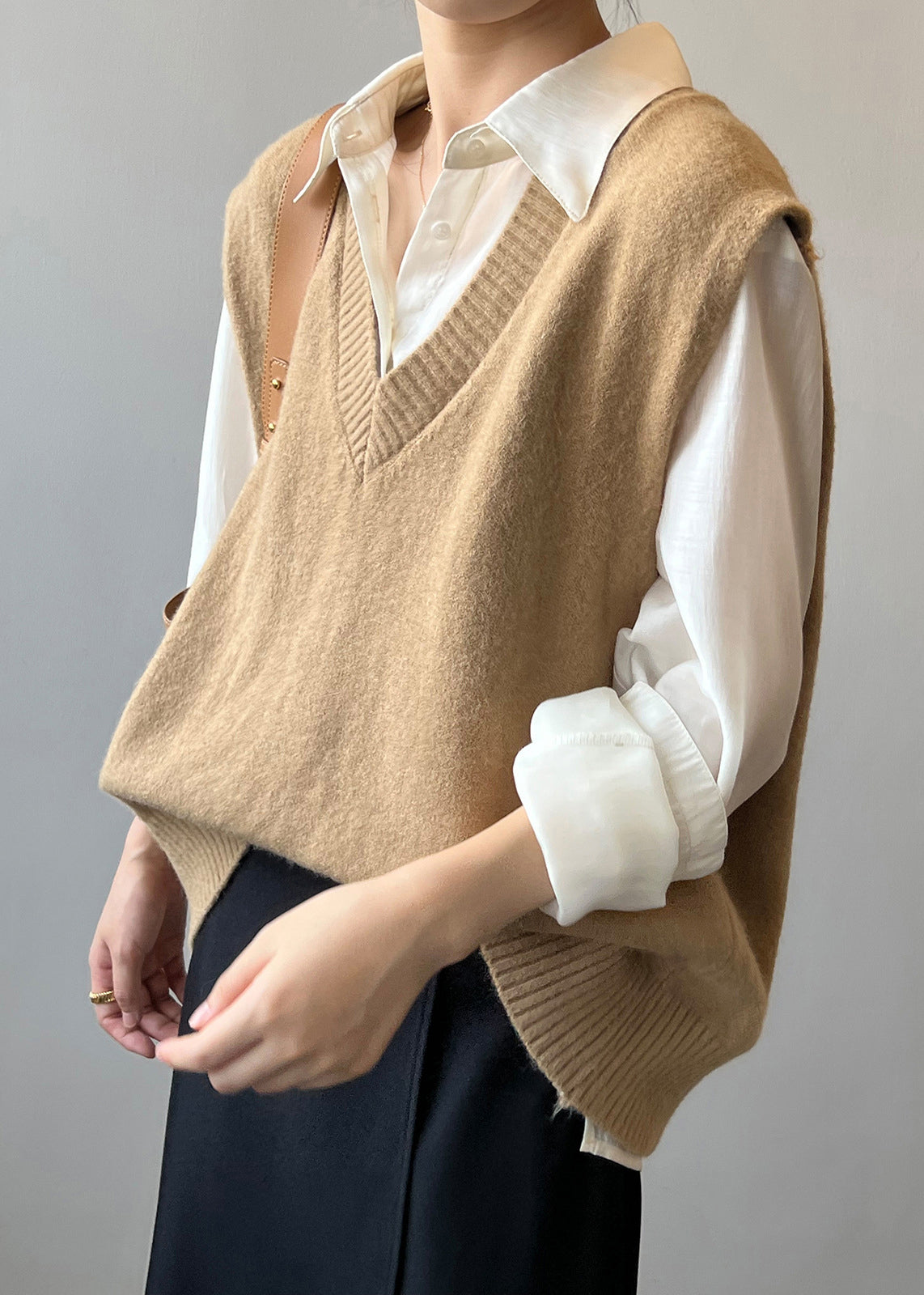 Simple Khaki V Neck Cozy Cashmere Knit Waistcoat Sleeveless Tu014