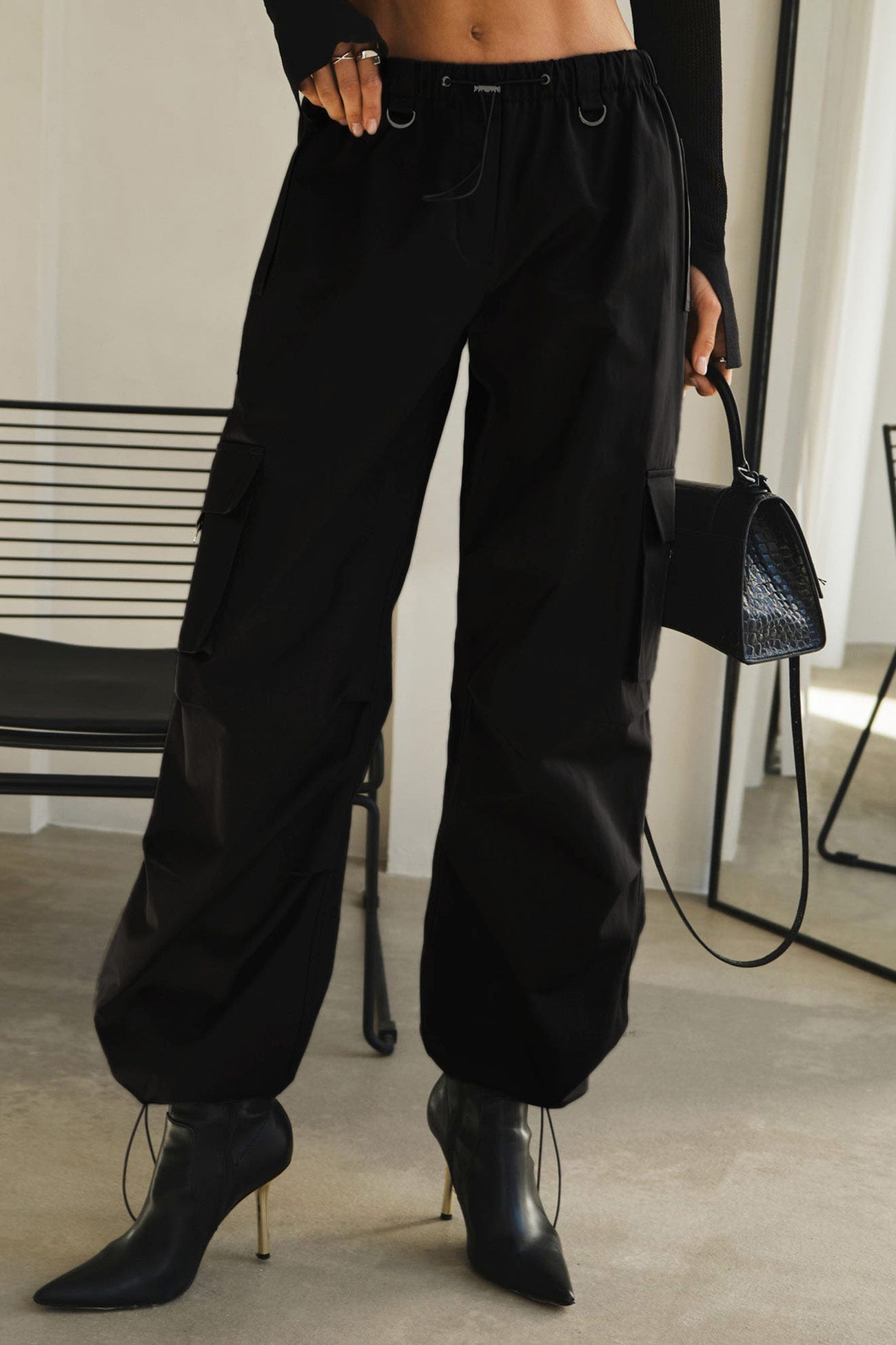 Drawstring Large Pocket Cargo Pants