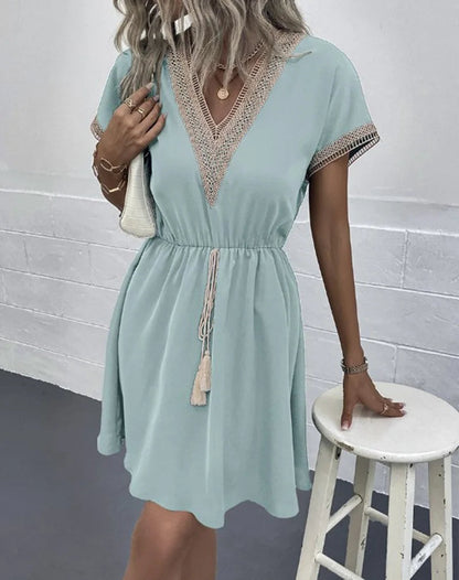 Fresh Sweet Short Lace V-neck Waist Panel Skirt Midi Dresses
