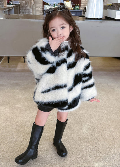Style Black O-neck Black White Striped Kids Mink Hair Coats Wintertg023
