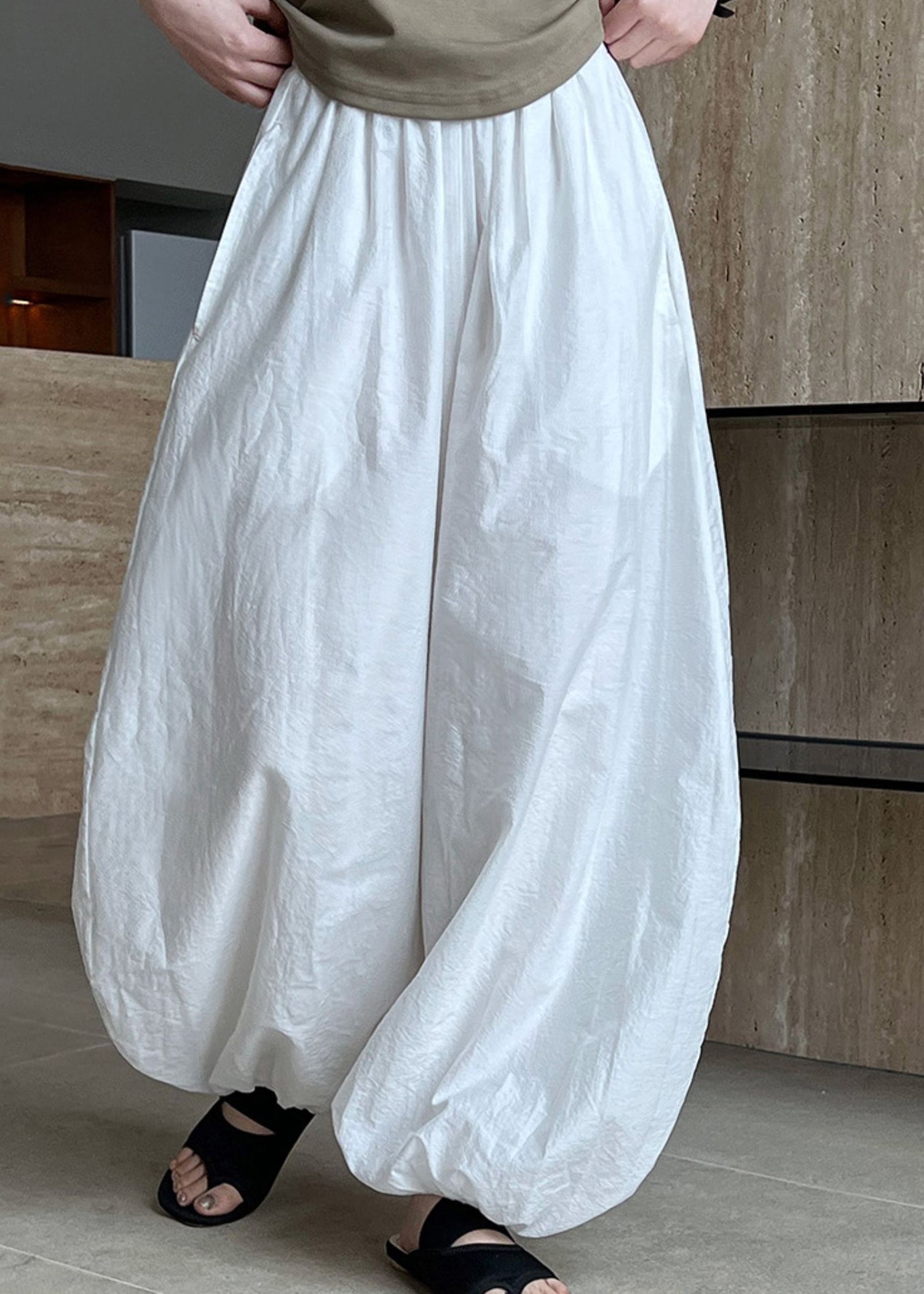 Style White Pockets Elastic Waist Cotton Lantern Pants Summer Qk002