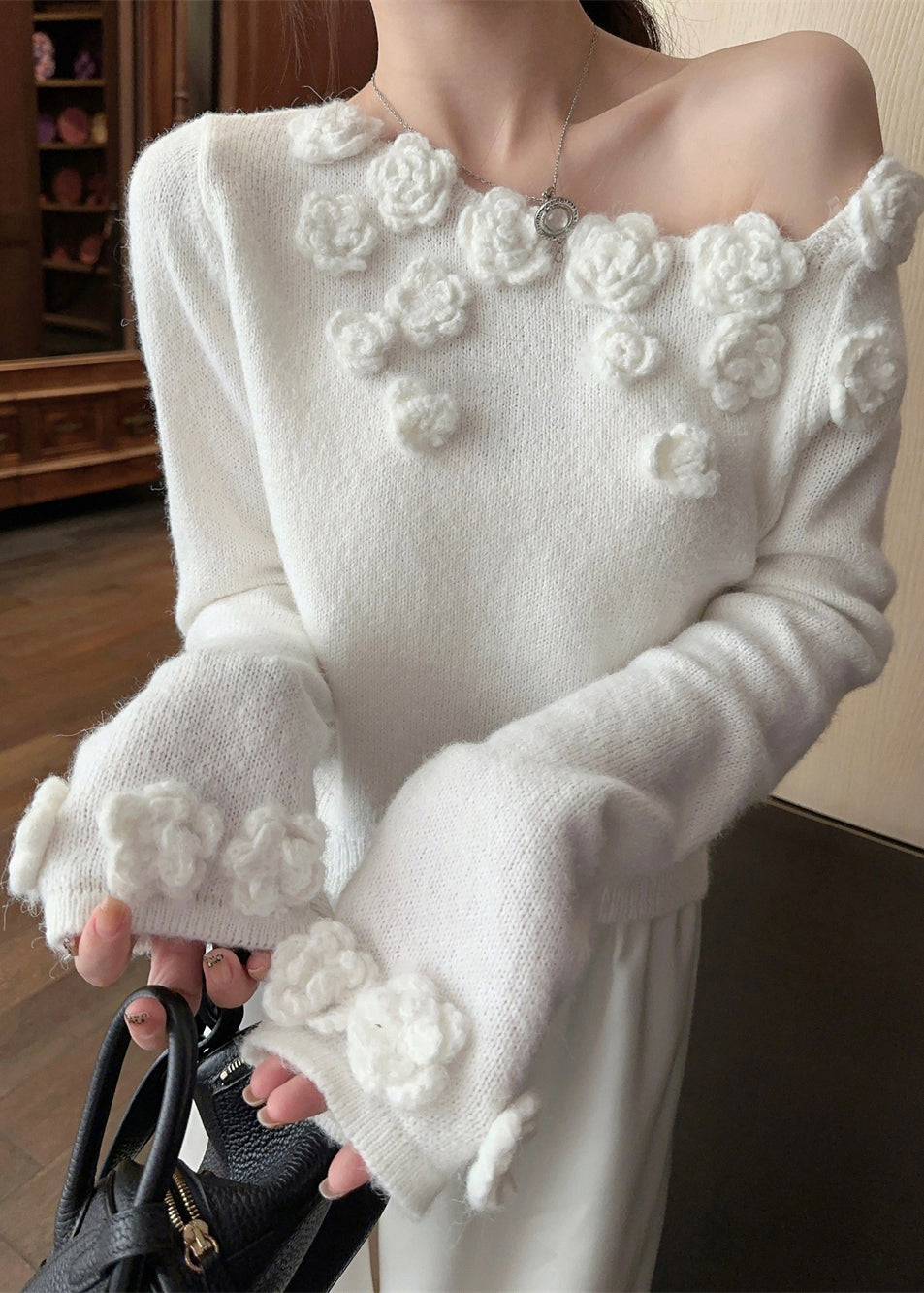 Stylish White Cold Shoulder Knit Sweater Winter Wk036