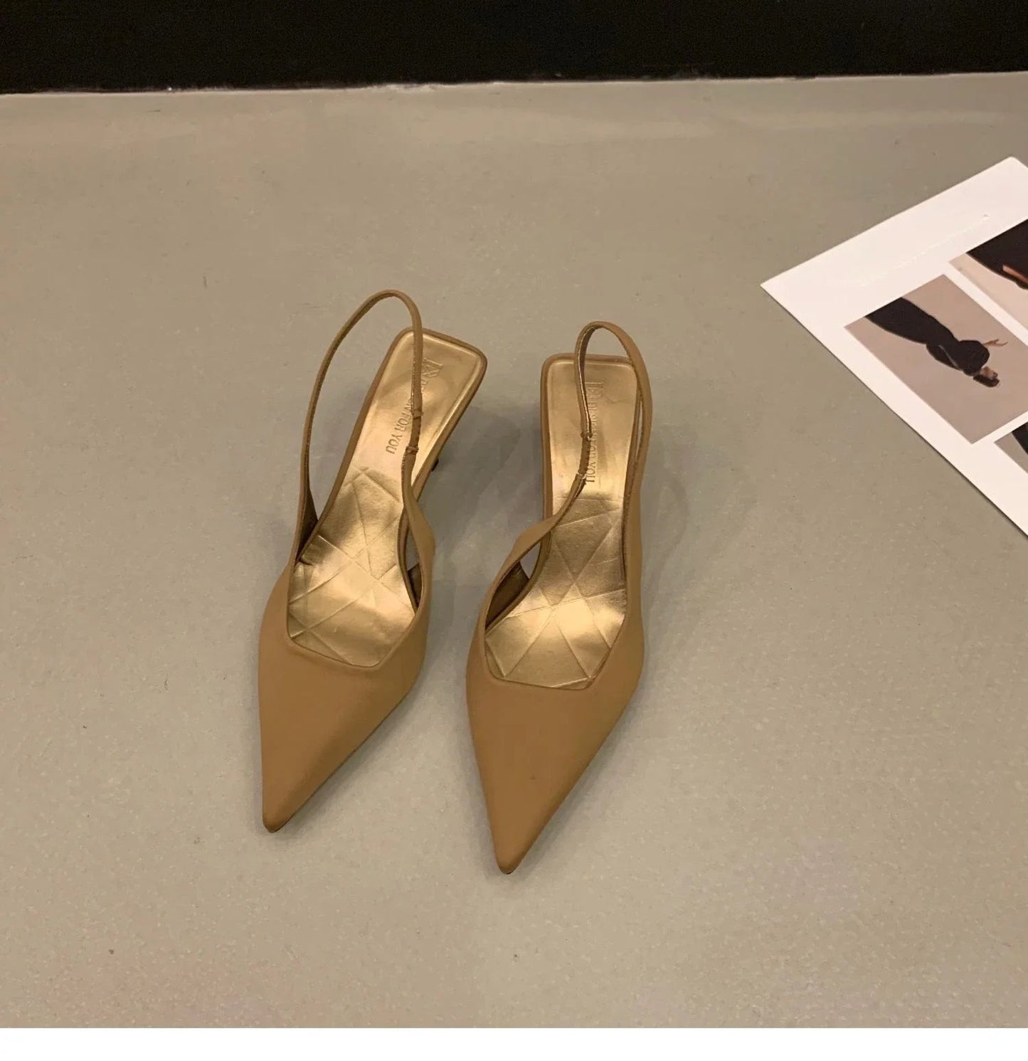 Summer Autumn Color Banquet Pointed Toe Comfortable Slip-on Shoes Low Heel Pumps