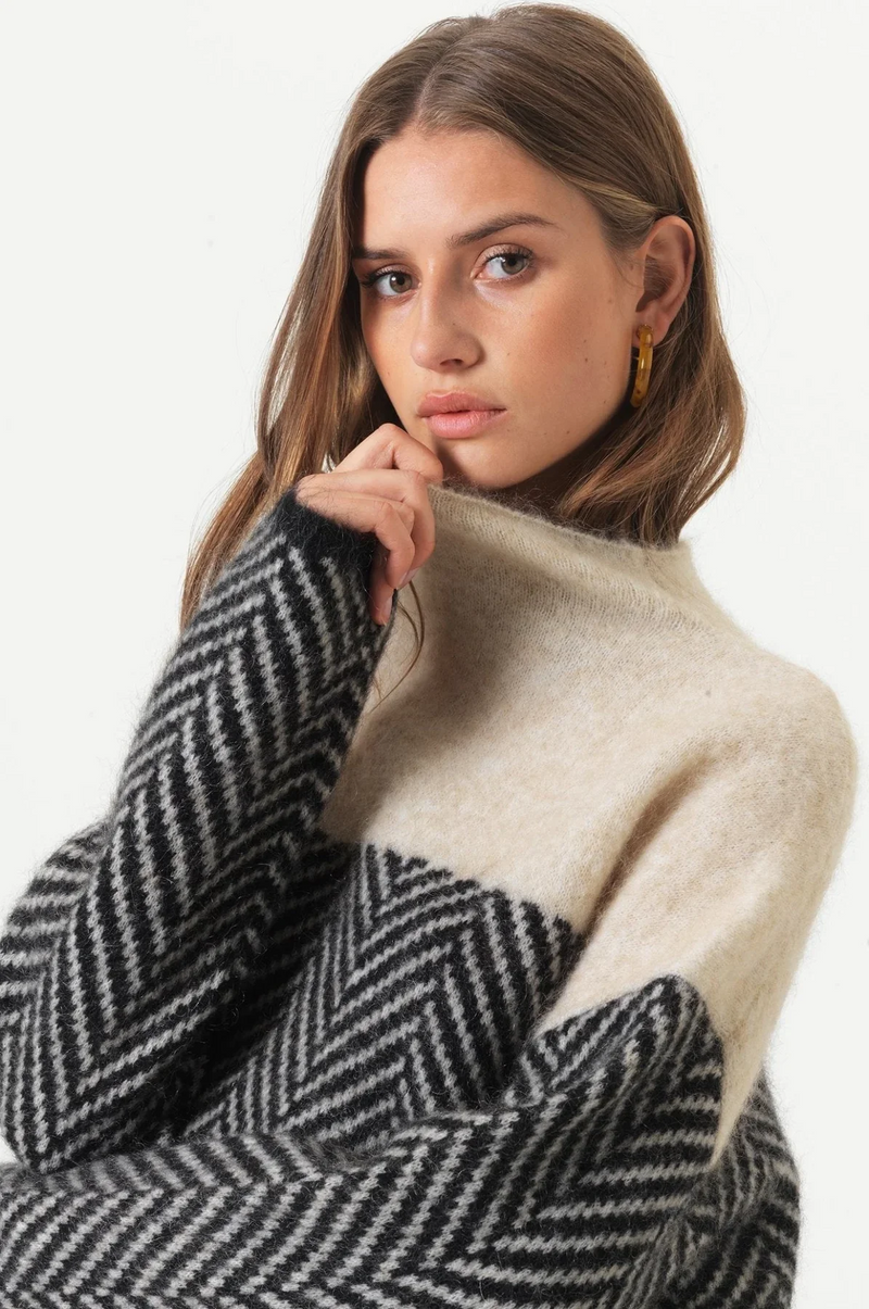 Soft Cashmere Turtleneck Sweater