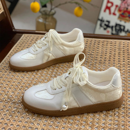 Jogging Sneakers Youth Silver Lace-up Outdoor Athletic Trainers Low Heels Breath Tennis Flats Walking Shoes
