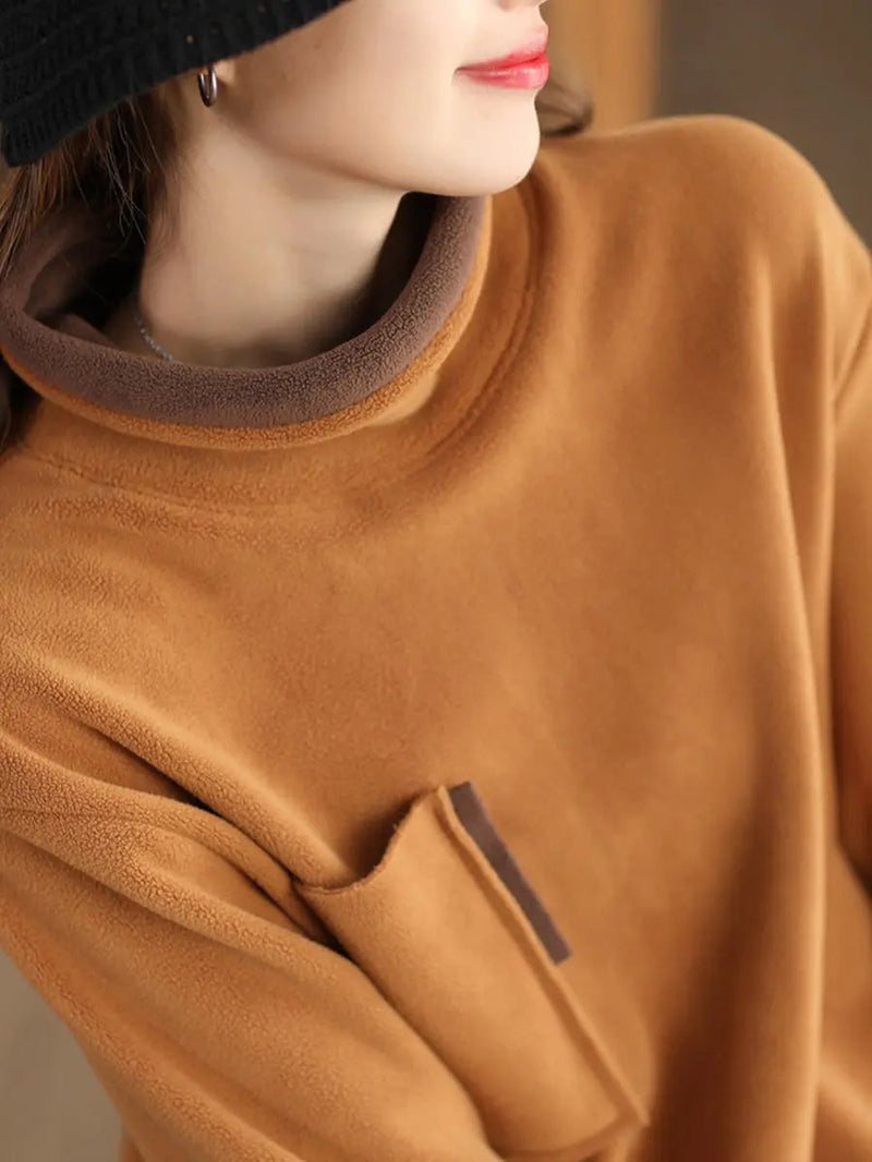 Spliced Turtleneck Fleece Sweatshirt