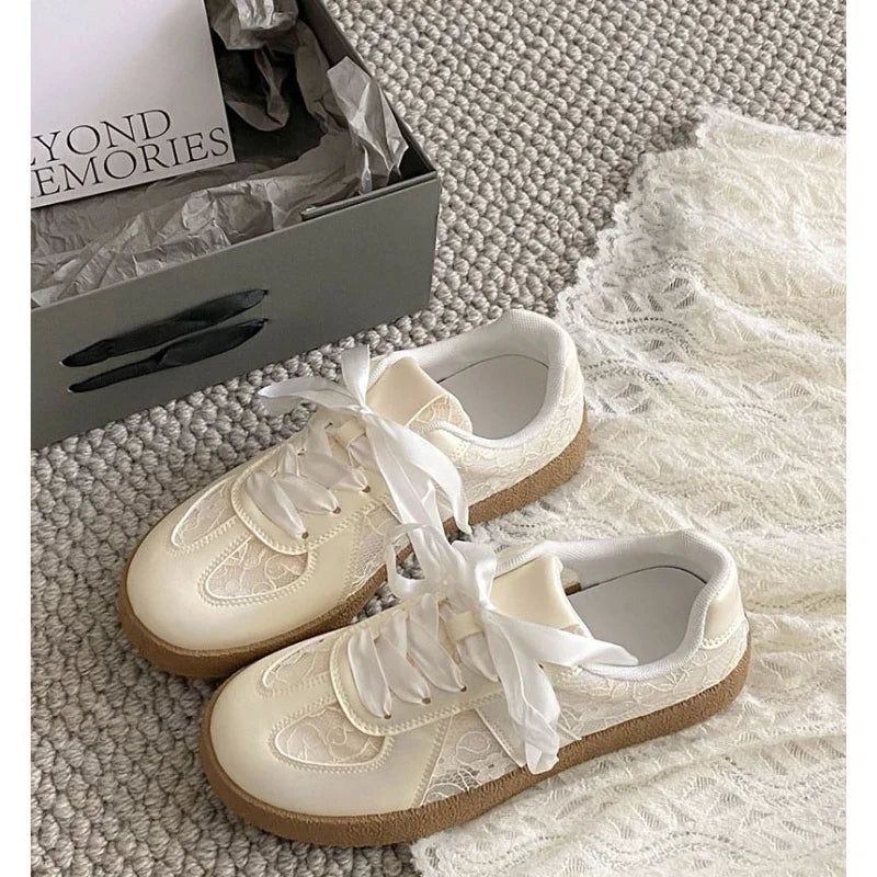Soft Leather + Lace Mesh Walking Shoes Breathable Sneaker New Lace Up Non-slip Flat Sports Jogging Running Trainers