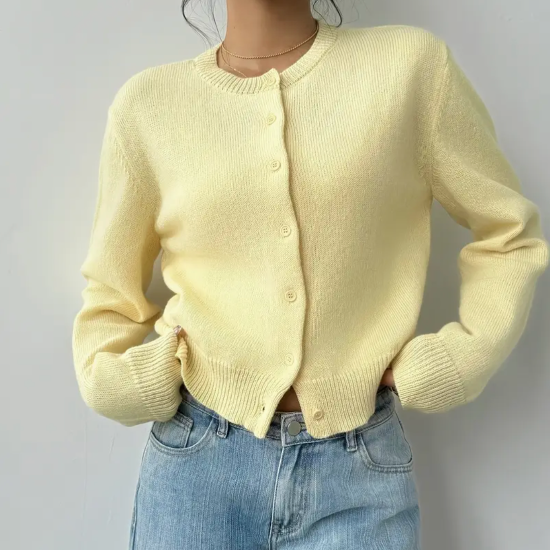 Fiona | ’s Spring Cropped Button Cardigan