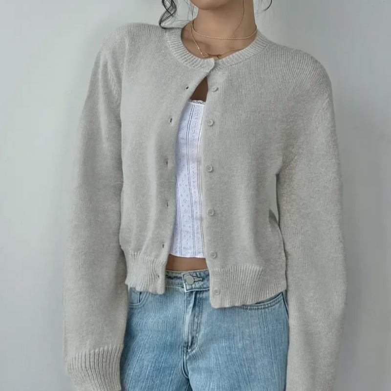 Fiona | ’s Spring Cropped Button Cardigan