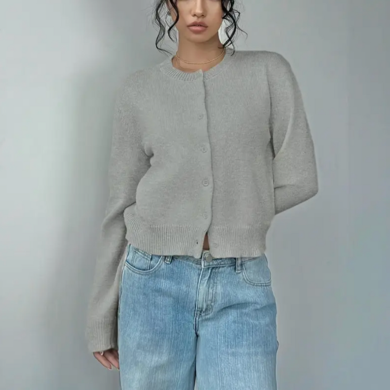 Fiona | ’s Spring Cropped Button Cardigan