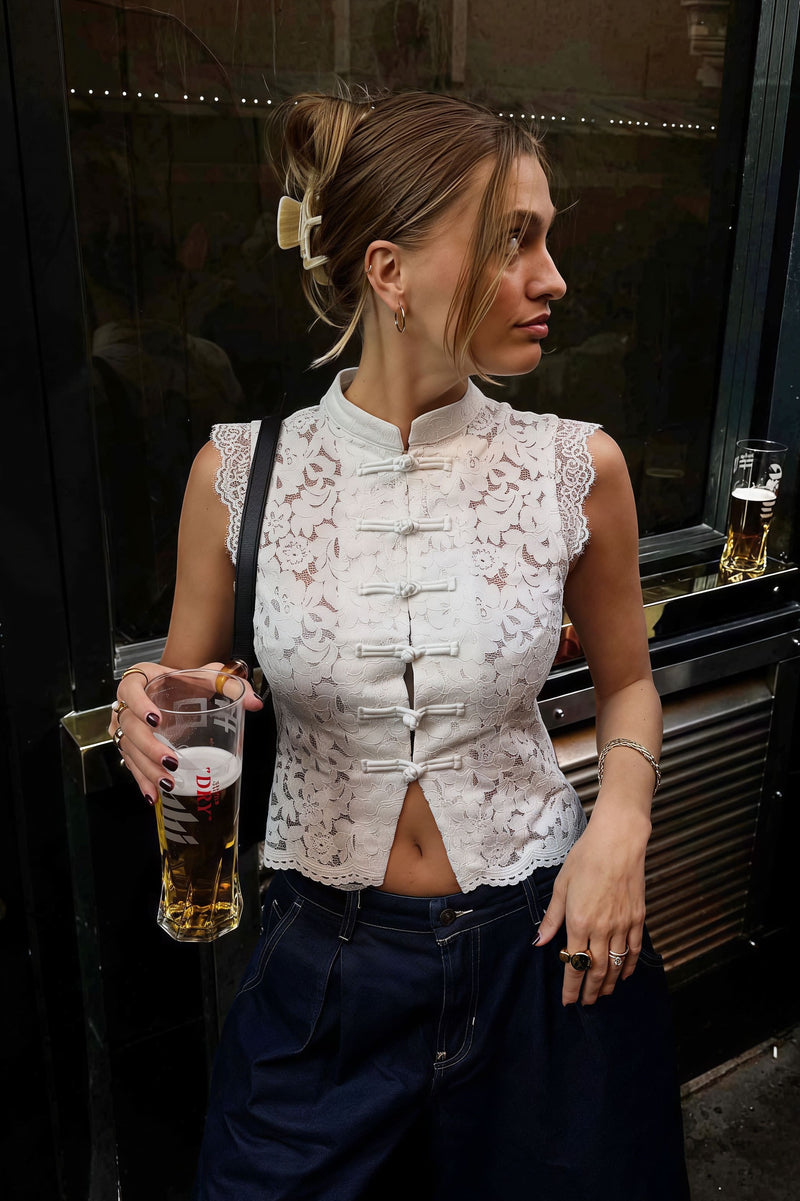 Lace Stand Collar Sleeveless Top Knot Buttons Blouse