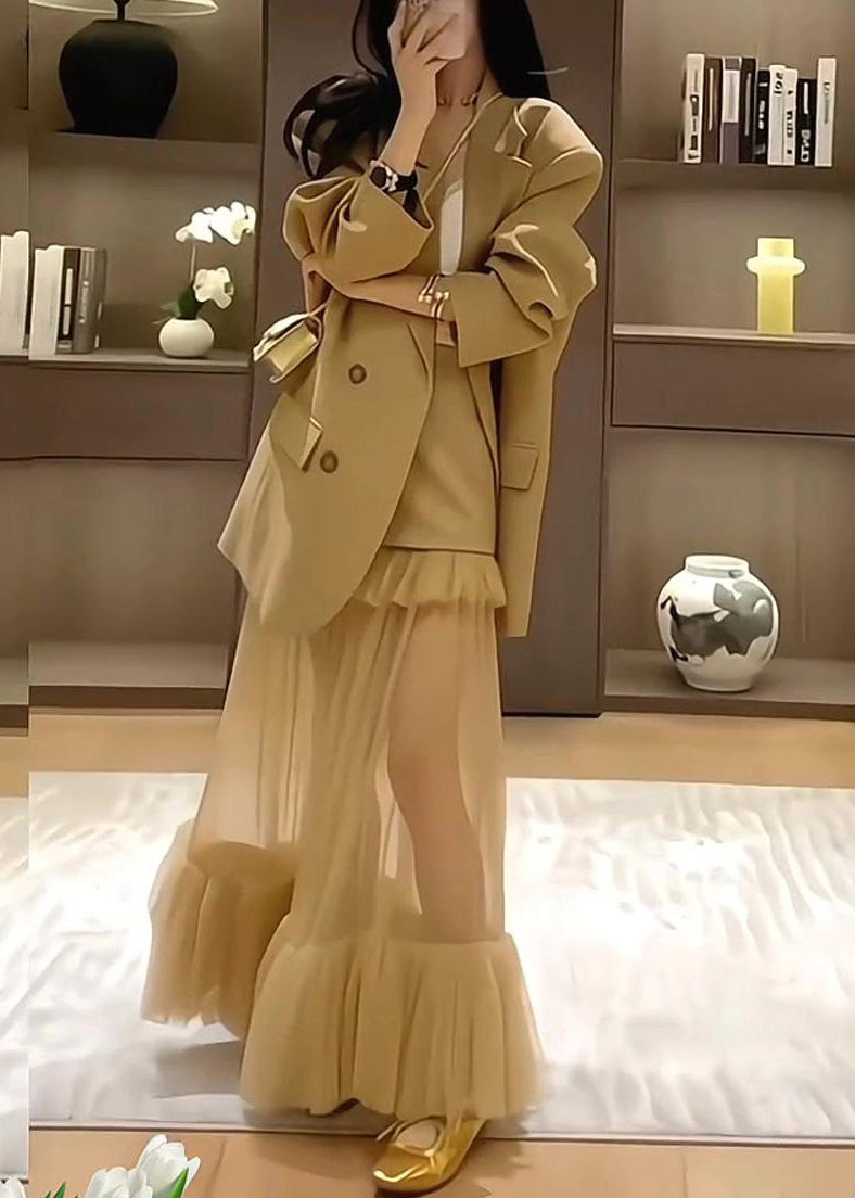 Set Stylish Suit Pieces and Coat Khaki Two Skirts Spring