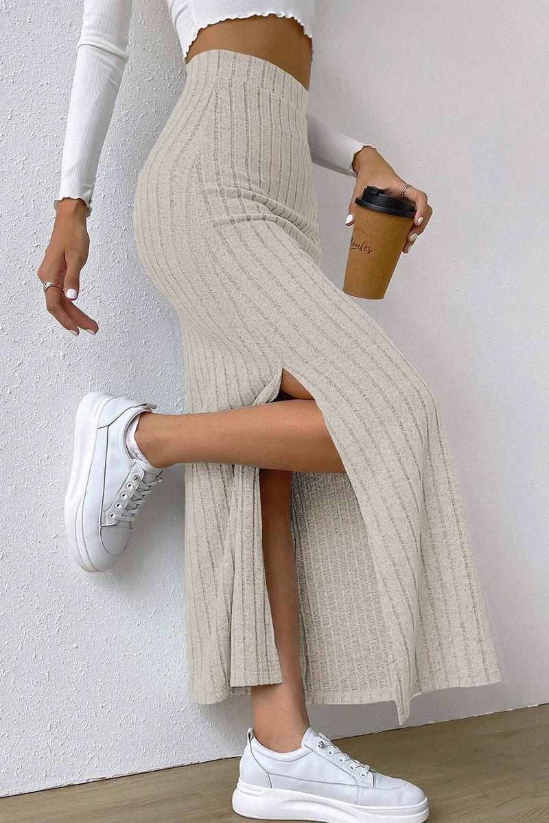 Color Slit Knitted Skirt