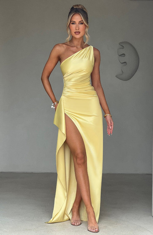 Stylish Maxi Dress 40% Off