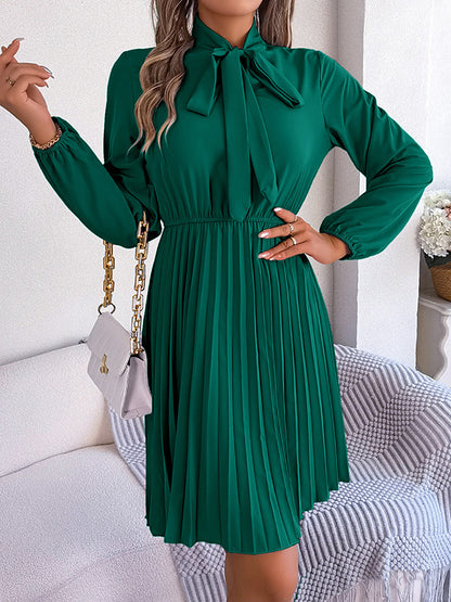 Long Sleeves Loose Pleated Color Tied Mock Neck Mini Dresses