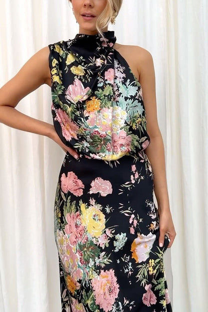 Wine Country Dates Halter Neck Elastic Waist Maxi Dress