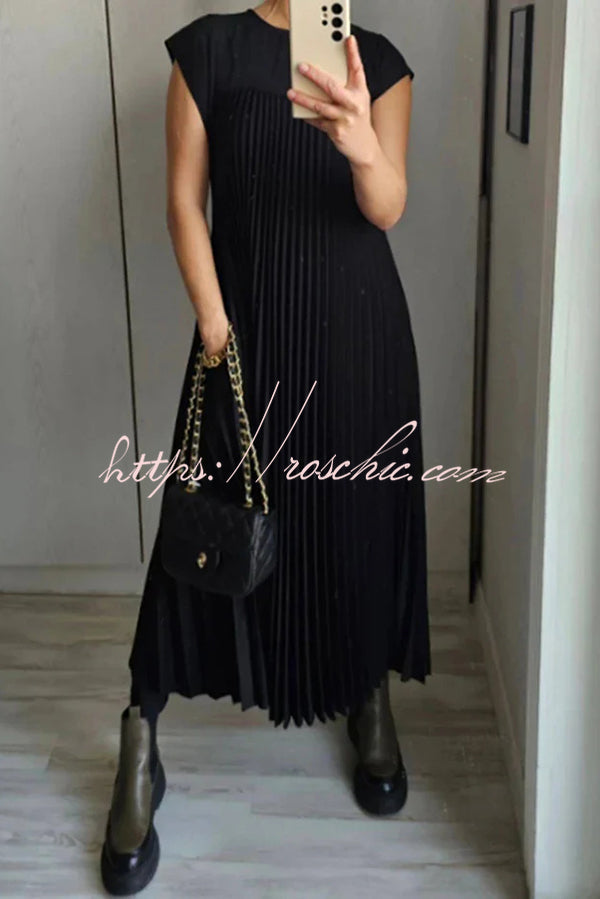 Color Round Neck Sleeveless Pleated Large Hem Maxi Dress