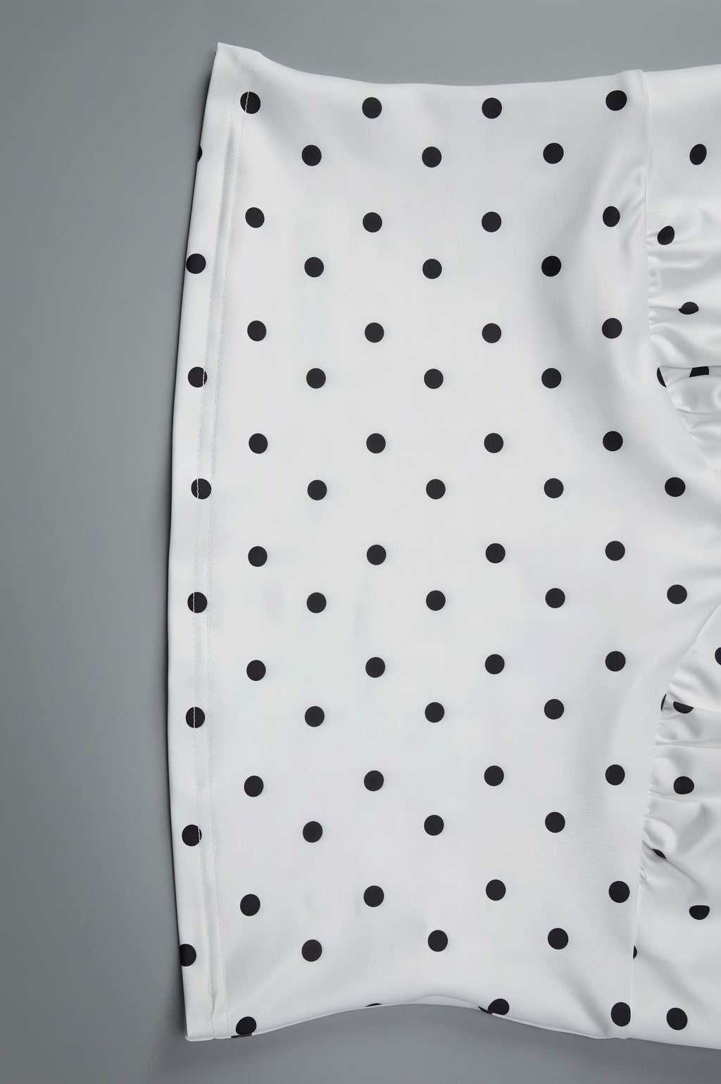 Effortlessly Elegant Garment with a Timeless Design