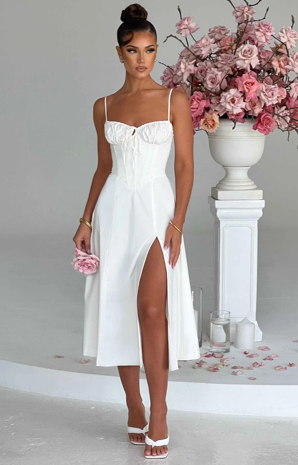 Devian - Effortless Maxi Dress