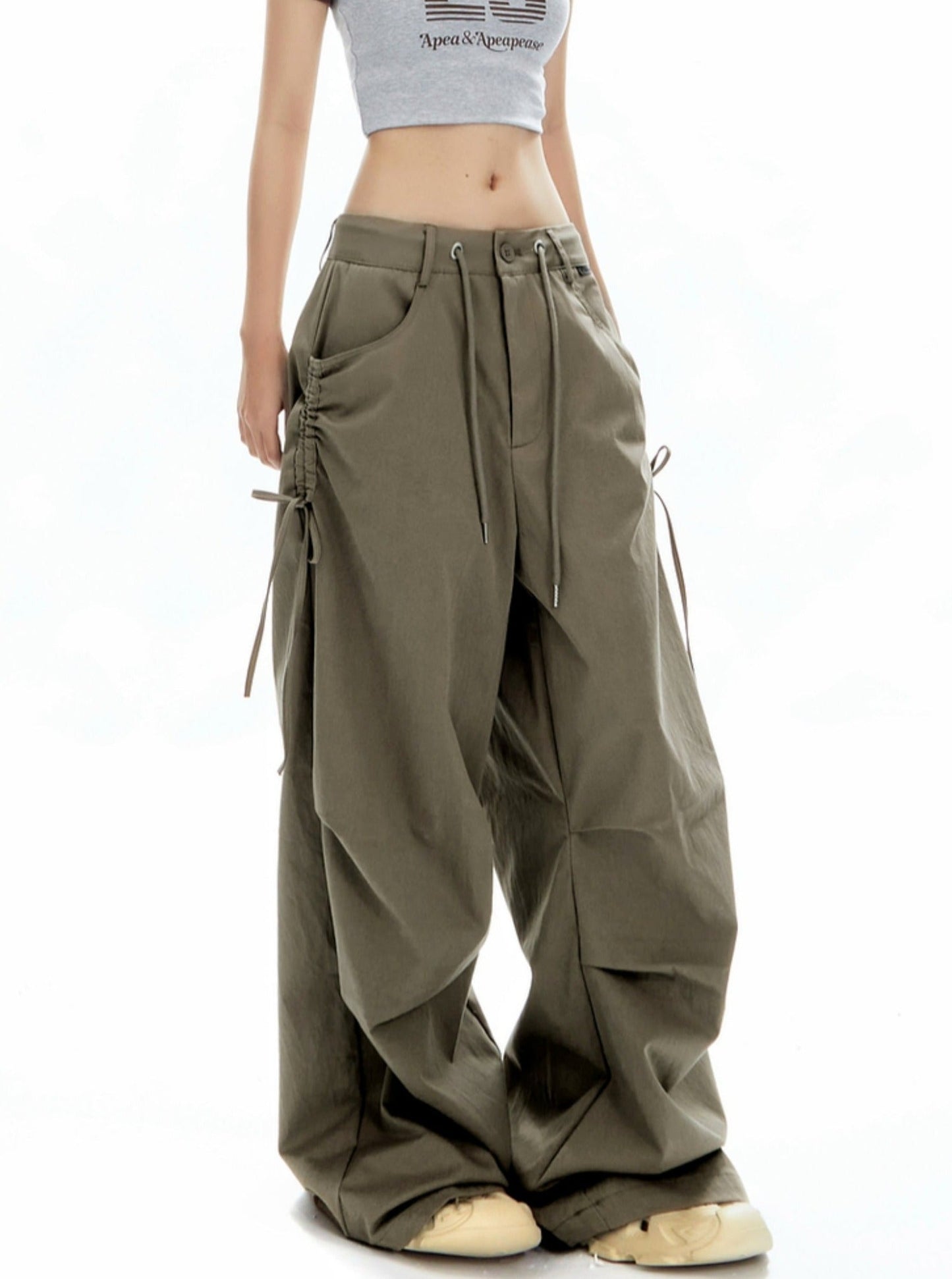 Urban Flow Wide-leg Cargo Pants