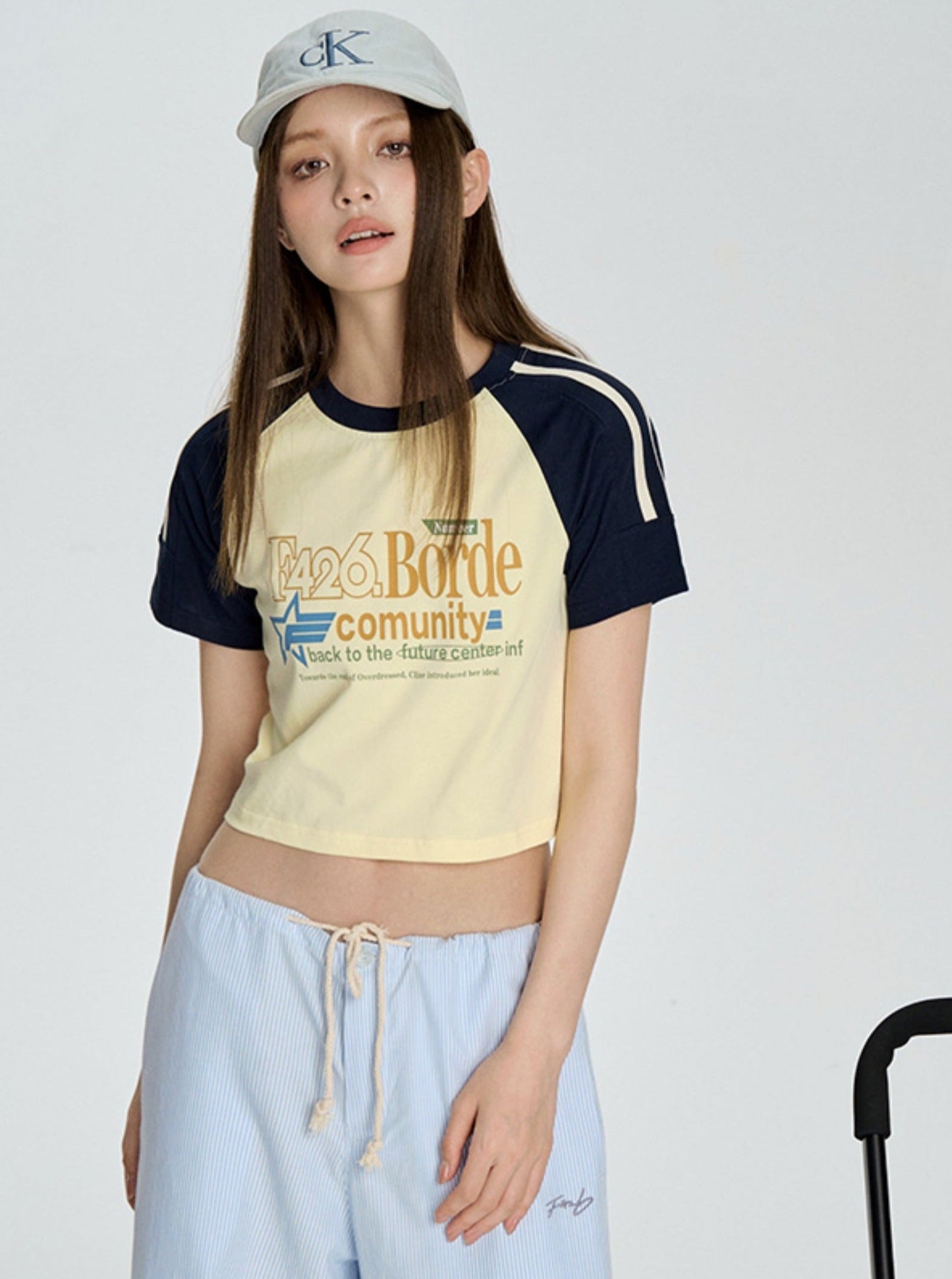 Contrasting Star Letter T-shirt