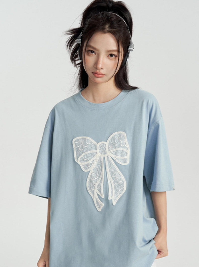 T-shirt With Lace Bow Detail