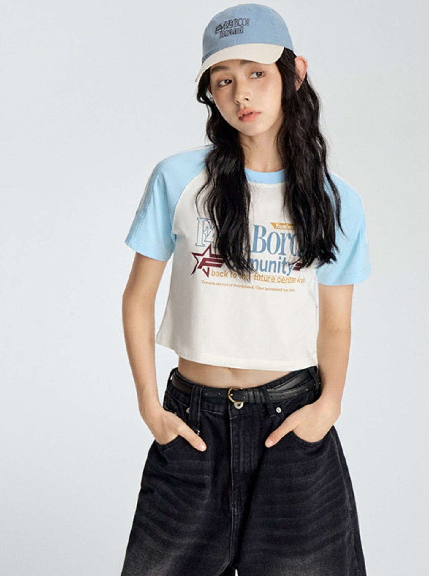 Contrasting Star Letter T-shirt