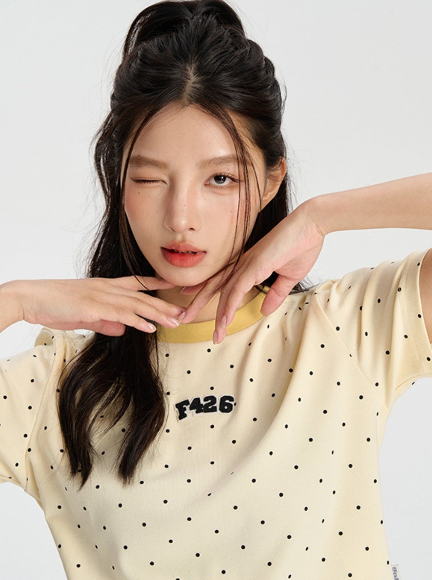 Polka Dot T-shirt in Summer Street Style